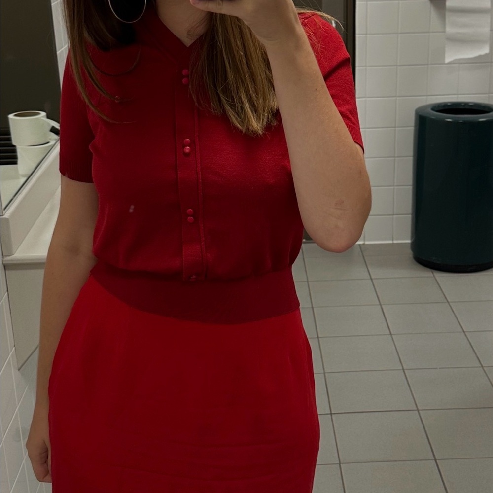 Red Short-Sleeve Knit Top Vintage